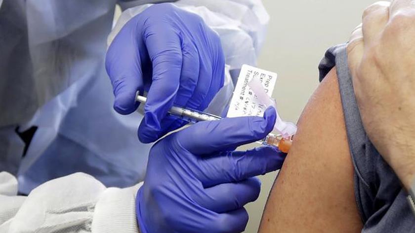 Iranpress: Iran, Russia consult on joint production of COVID-19 vaccine 