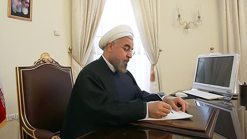 Iranpress: Rouhani felicitates Turkmenistan on independence anniversary