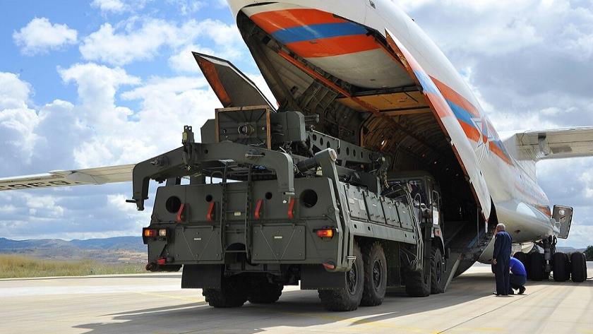 Iranpress: US administration to impose CAATSA sanctions on Turkey over Russia S-400