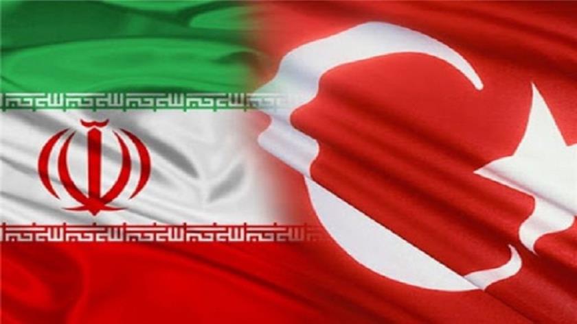 Iranpress: Iran, Turkey permanent center for technology exchange to be established