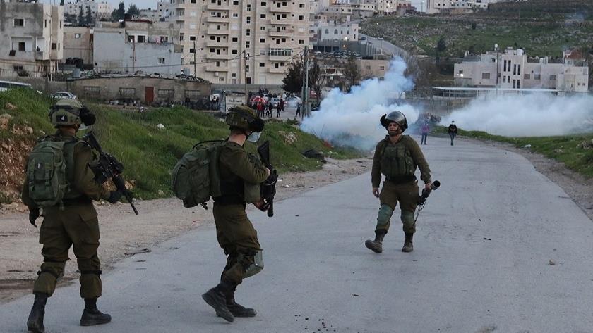 Iranpress: 16 Palestinians injured by Israeli army