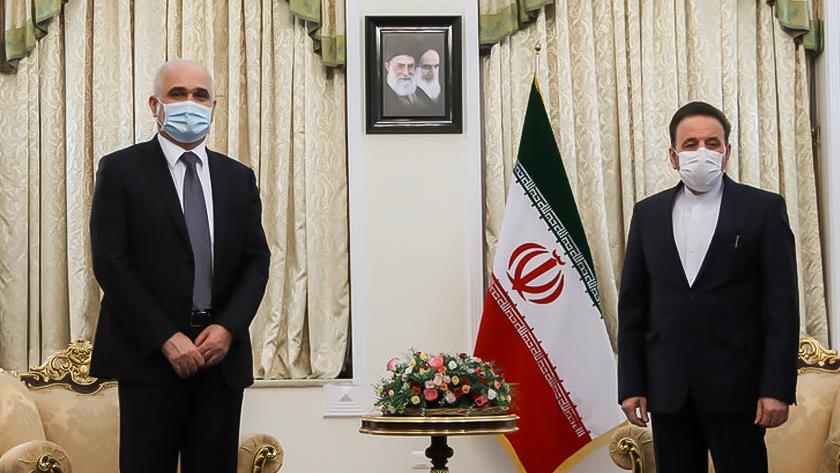 Iranpress: Iran, Azerbaijan urge boosting ties in all fields
