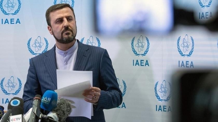 Iranpress: Iran explains Majlis law of strategic measure for sanctions removal