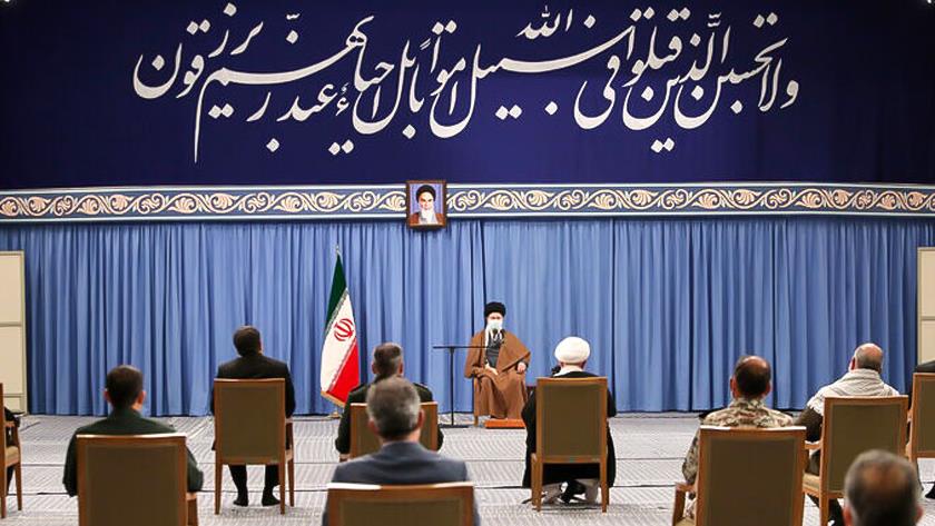 Iranpress: Leader: Message of martyrs to those continuing their path is to be safe from fear, sorrow