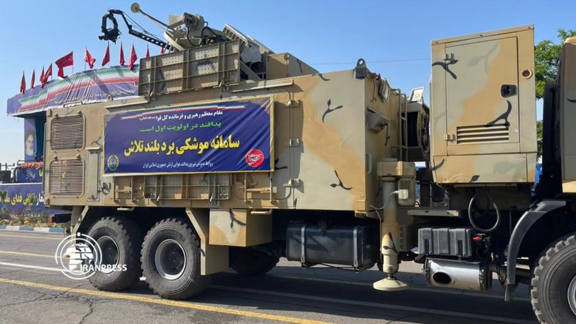Iranpress: Iran showcases home-grown missile systems in National Army Day