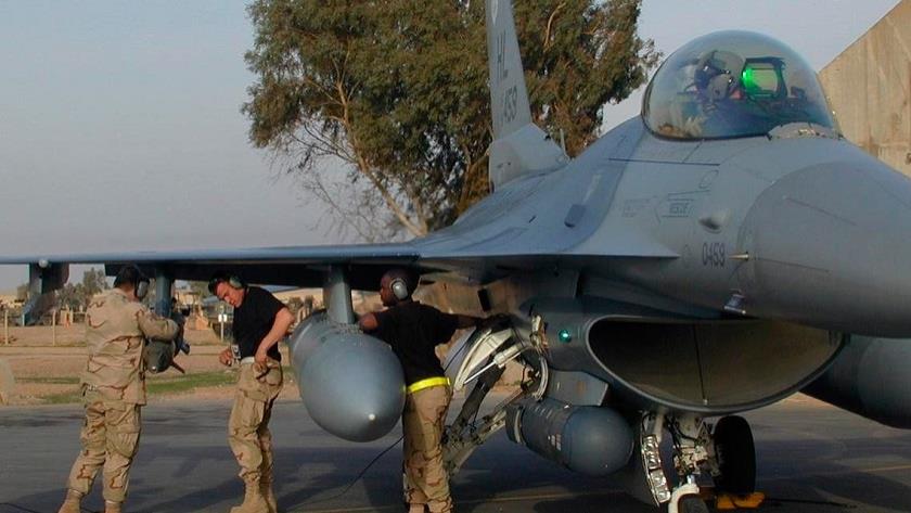 Iranpress: Rockets hit Iraqi airbase north of Baghdad hosting US contractors