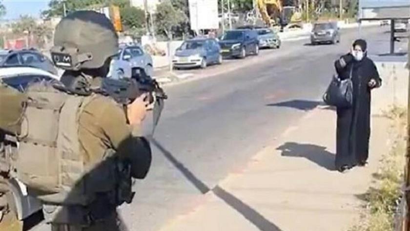 Iranpress: Israeli soldiers shoot Palestinian woman in West Bank