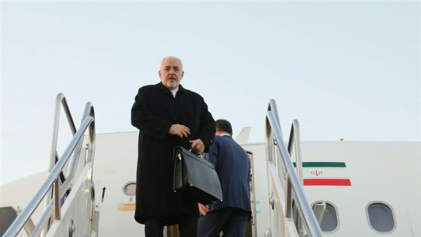 Iranpress: FM Zarif left for Damascus