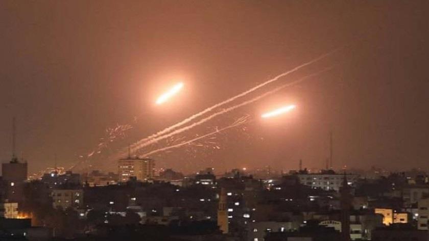 Iranpress: Palestinian resistance fires rockets into Tel Aviv
