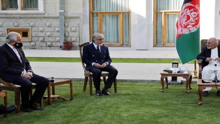 Iranpress: US envoy to Afghanistan confers with Ashraf Ghani and Abdullah Abdullah