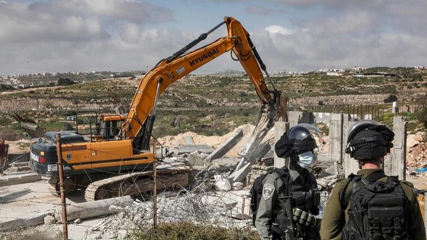 Iranpress: Israeli army demolishes dozens of Palestinian homes in West Bank