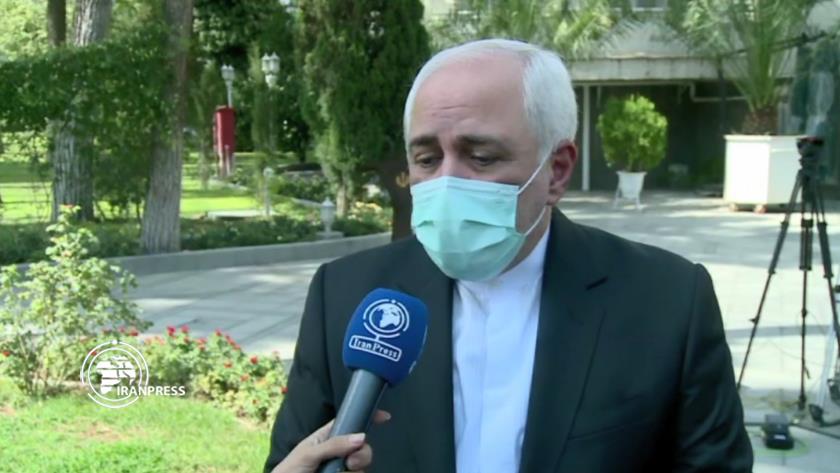 Iranpress: Reviving JCPOA requires West to take realistic approach: Zarif 