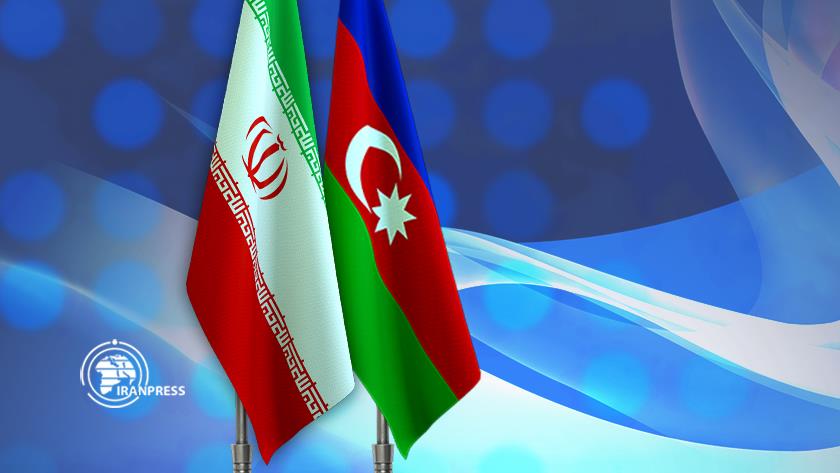 Iranpress: Iran, Azerbaijan confer on latest global development