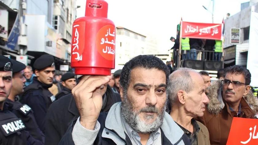 Iranpress: Jordanians protest against gas agreement with Israeli regime