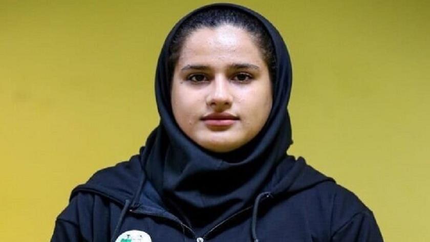 Iranpress: Iranian athlete wins 2nd place in World Youth Weightlifting Championships