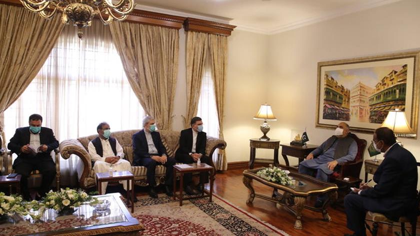 Iranpress: Tehran-Islamabad mulling ​​synergy on regional issues
