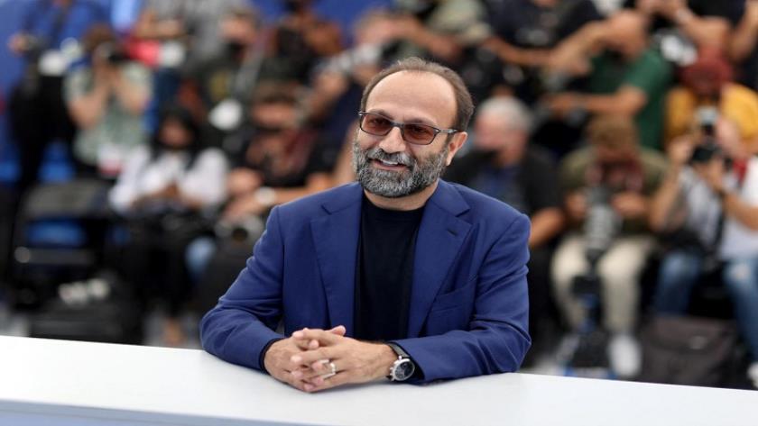 Iranpress: Farhadi awarded Jury Grand Prize at Asia Pacific Screen Awards