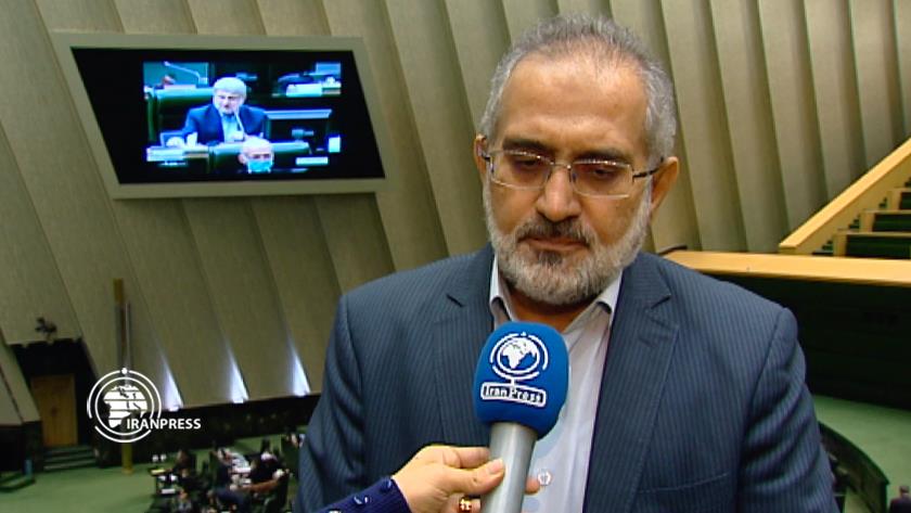 Iranpress: President Raisi to attend Parliament on Tuesday