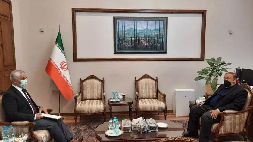 Iranpress: Iran ready to take lead in implementing ECO decisions