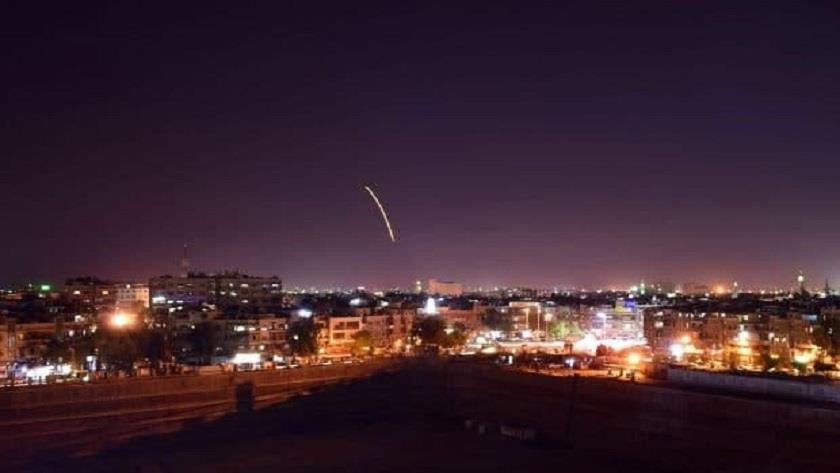 Iranpress:  Syrian air defense confronts Israeli missile attack
