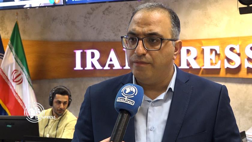 Iranpress: Minister promises to solve problems of Ararat Club in Tehran