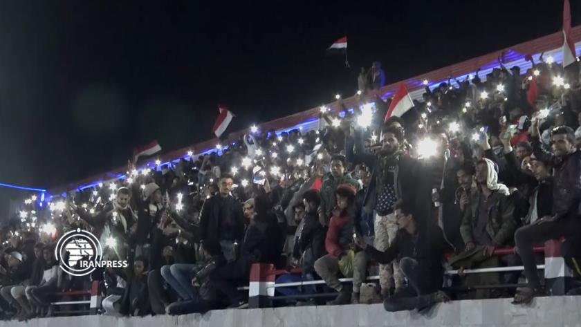Iranpress: Yemenis celebrate after overpowering Saudi Arabia in football match