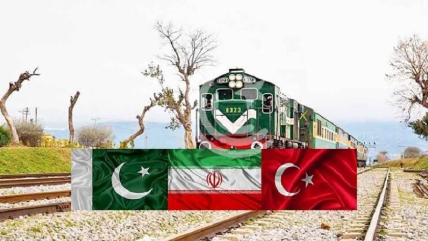 Iranpress: ITI train enters south east Iran