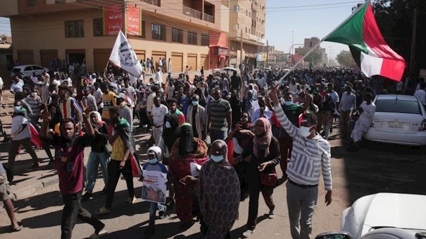 Iranpress: Four anti-coup protesters killed by Sudanese security forces