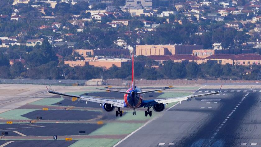 Iranpress: 5G could ground some planes, cause havoc, airline CEOs warn
