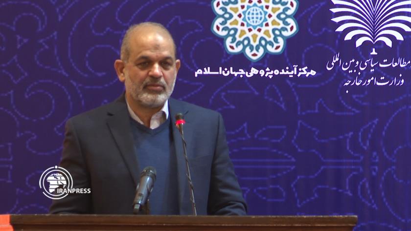 Iranpress: Interacting with US goes nowhere: Interior minister