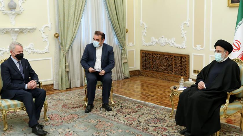 Iranpress: If sanctions lifted, an agreement will be reached, Iran pres. says