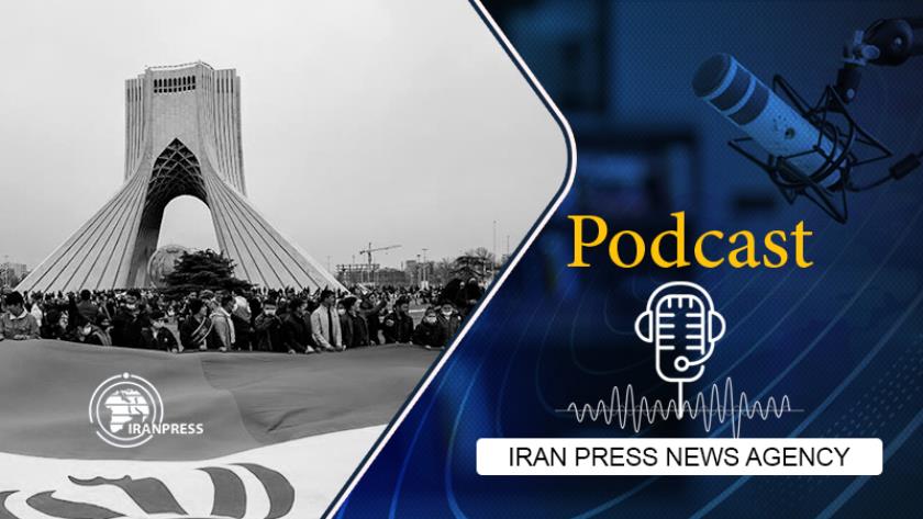 Iranpress: Iranians celebrate 43rd anniversary of Islamic Revolution victory 