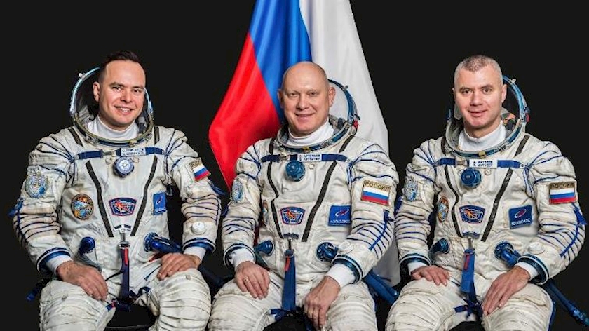 Iranpress: 3 Russian cosmonaut crew launches to International Space Station