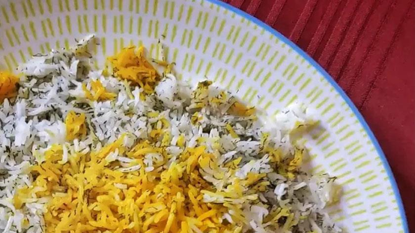 Iranpress: Here is how Iranians prepare dishes for Nowruz celebration