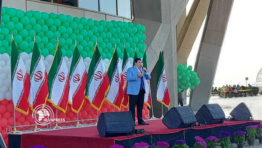 Iranpress: Day of Islamic Republic of Iran celebration held in Tehran 
