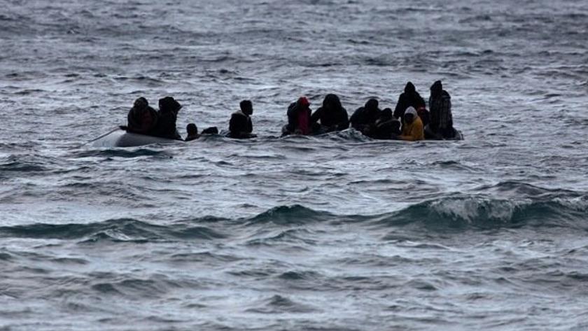Iranpress: At least 12 dead as four boats capsize off Tunisia coast 