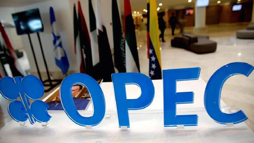 Iranpress: OPEC+ decides to keep oil prices high
