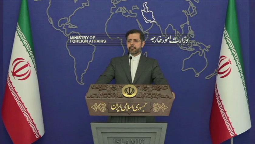 Iranpress: Khatibzadeh: US must return what it took from Iranians