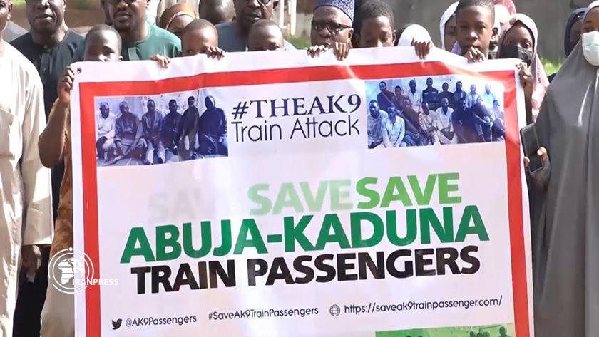 Iranpress: Families of train attack protest failure of Nigerian gov