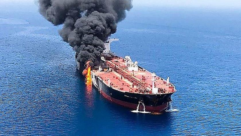 Iranpress: UK says ship attacked near Yemen