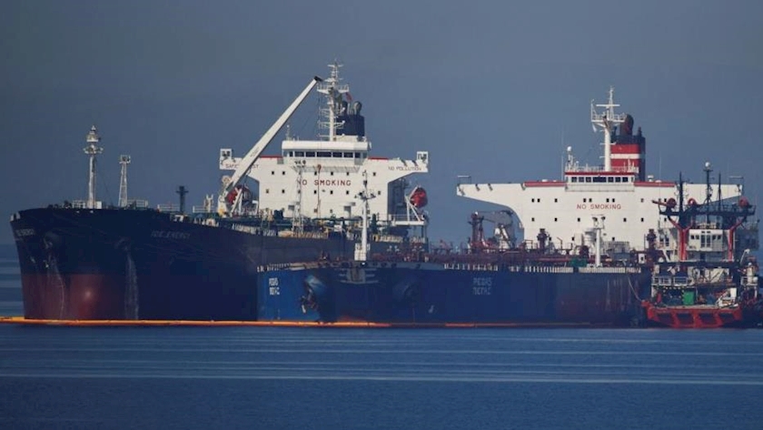 Iranpress: All crew of Greek tankers are in good health: IRAN PMO