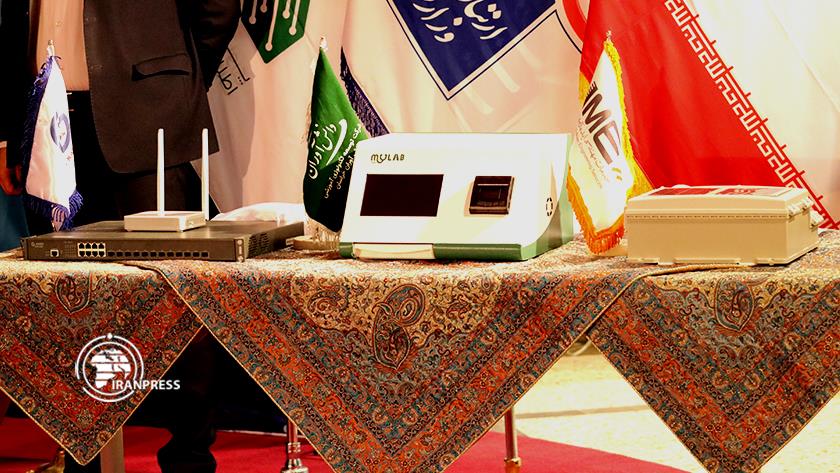 Iranpress: 8 knowledge-based products unveiled in Mashhad