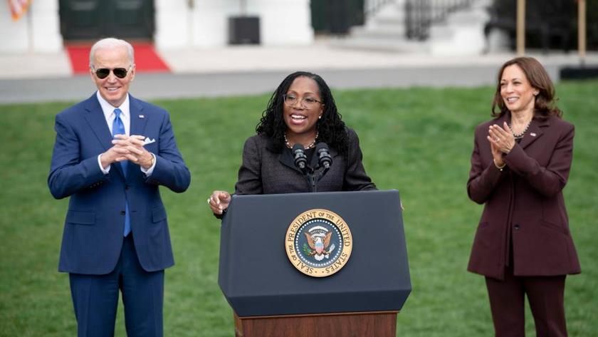 Iranpress: 1st African American woman sworn in as U.S. supreme Court justice