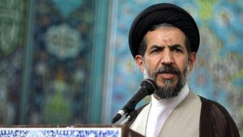 Iranpress: Friday prayers leader: America should completely leave region