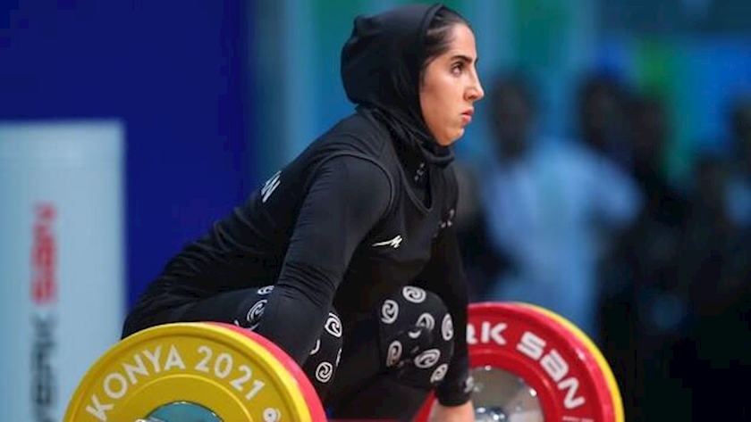 Iranpress: Konya Games; Iranian woman weight-lifter stands 3rd