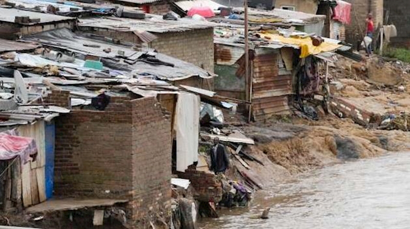 Iranpress: Death toll of South Africa flooding rises to 12 