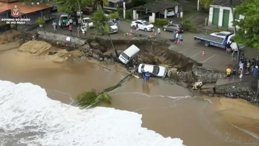 Iranpress: Death toll from floods, landslides rises to 36 in Brazil