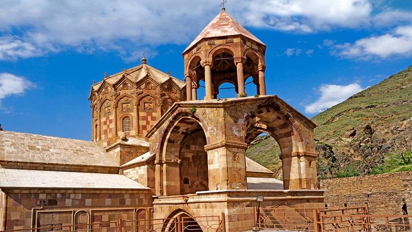 Iranpress: Historic churches; What Iran is known for