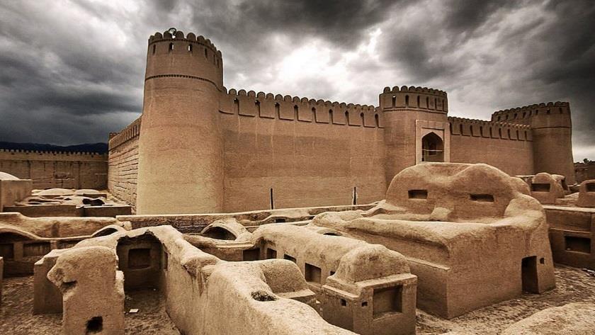 Iranpress: Historic Castles; What Iran is known for