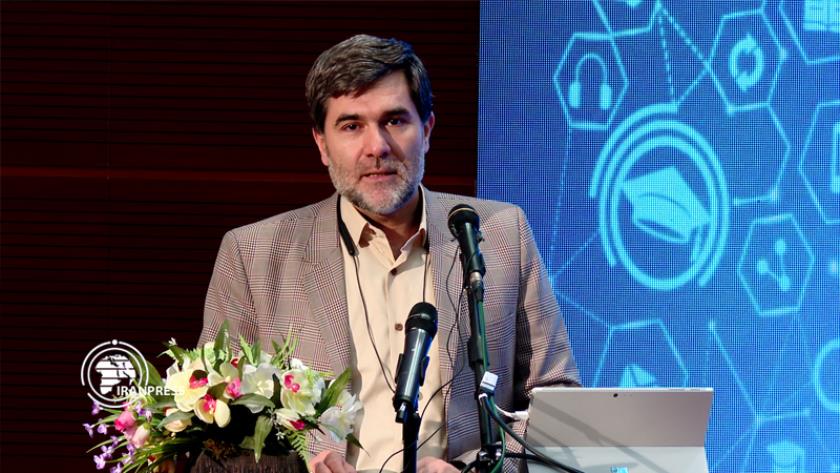 Iranpress: Cyberspace must be regulated: Academician